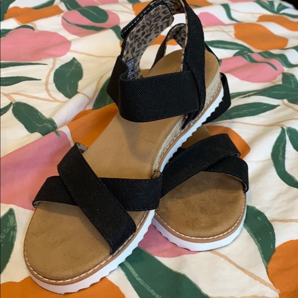 Bobs sandals with strap